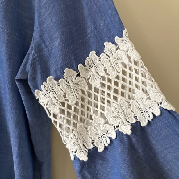 Lilly Pulitzer Amelia Island Flounce Sleeve Top Coastal Blue Lace Accent Size L - Picture 9 of 13